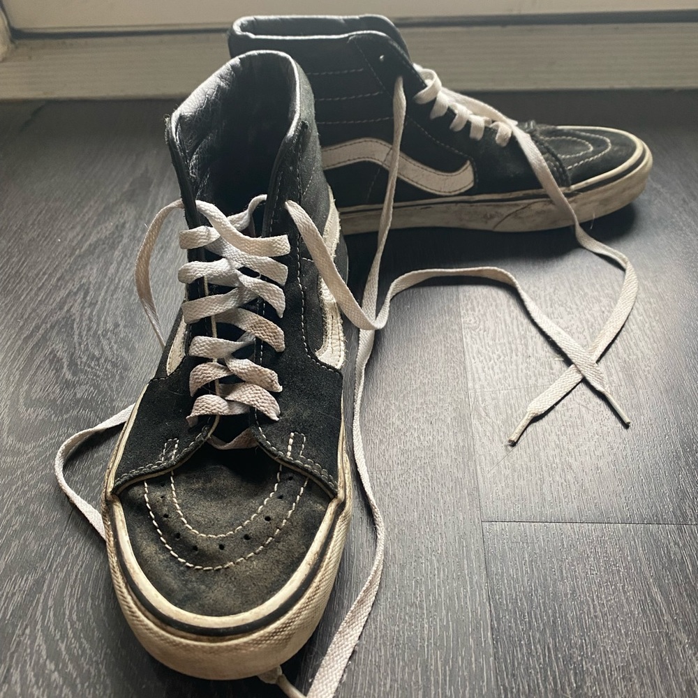 Vans - Picture 3 of 3